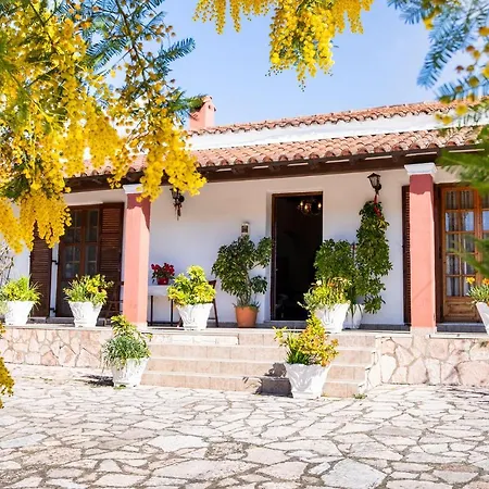 Angela Country House *